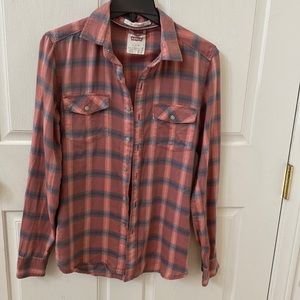 Vintage Slim Fit Levi’s Flannel Shirt